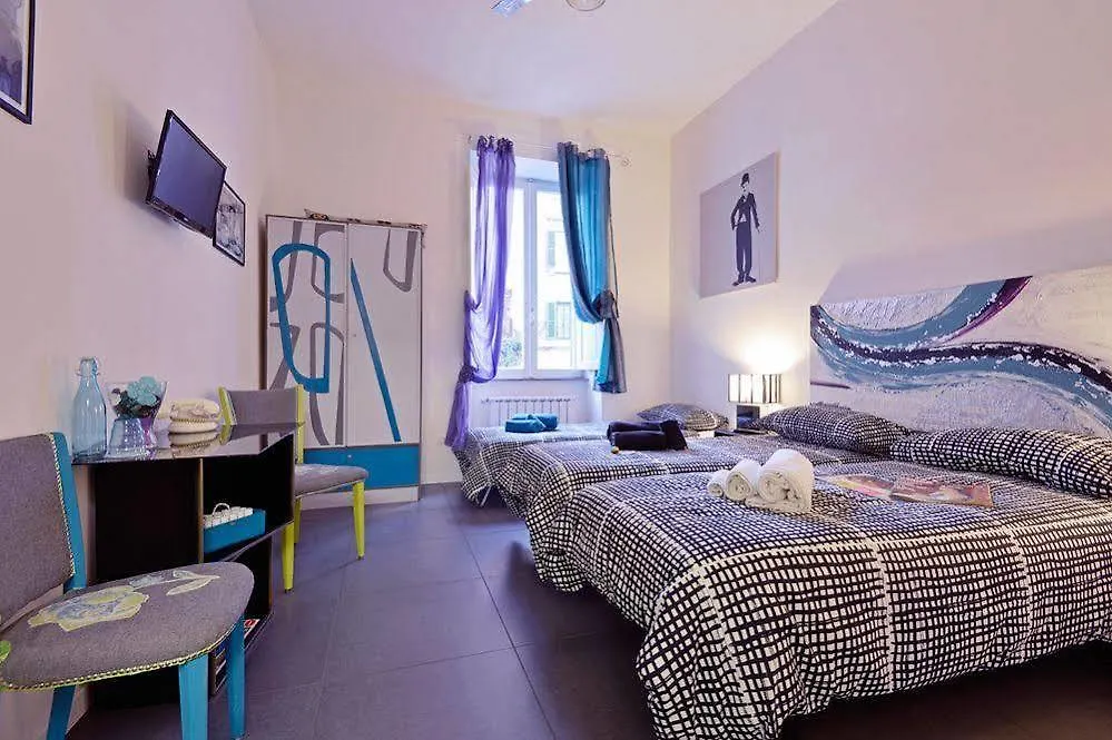 Le Due Civette Roma Bed and Breakfast Bed & Breakfast
