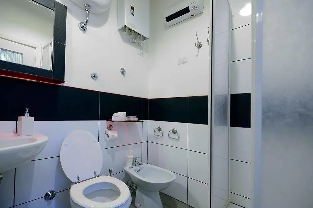 Bed And Breakfast Le Due Civette Rome Italy