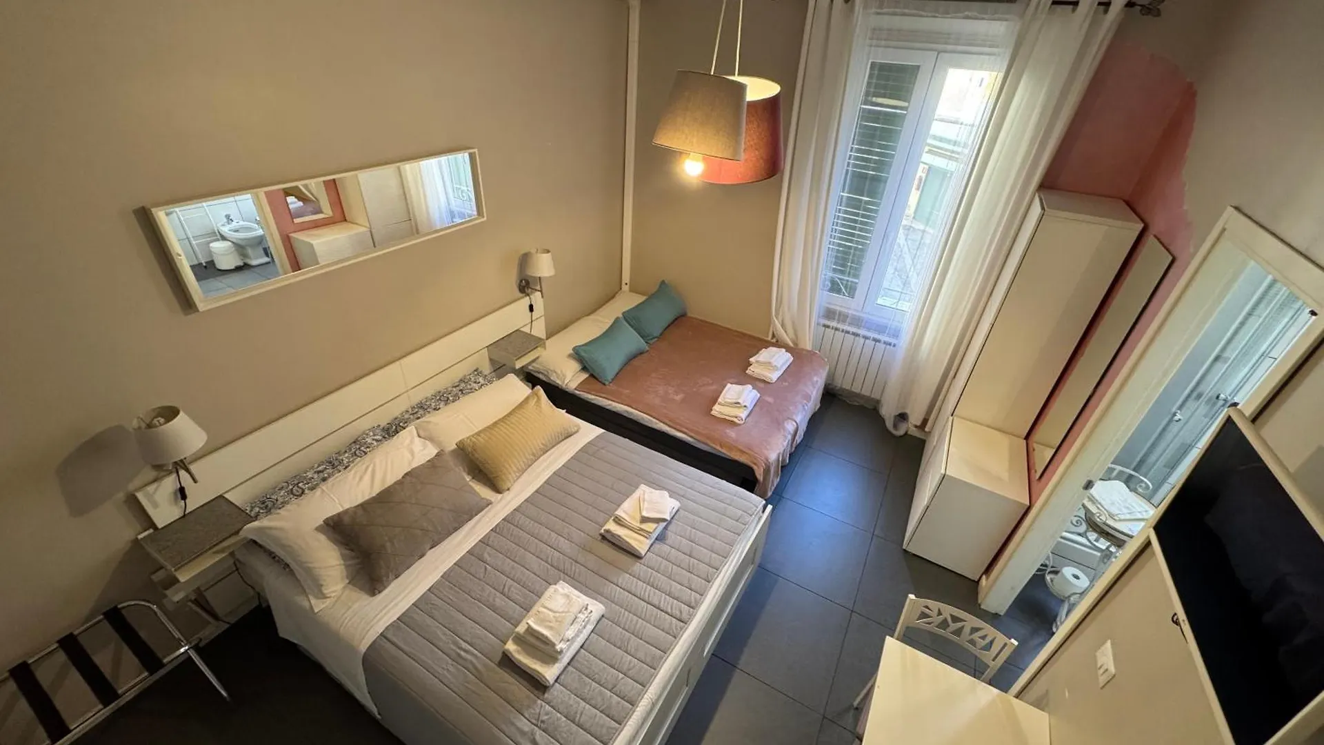 Bed and Breakfast Le Due Civette Roma 4*, Rzym